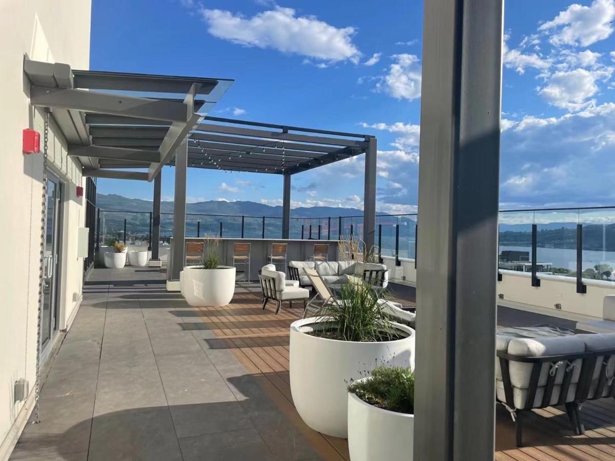 Amazing Brand New Lakeview Condo Downtown Kelowna Dış mekan fotoğraf