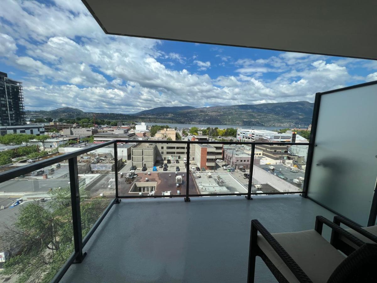 Amazing Brand New Lakeview Condo Downtown Kelowna Dış mekan fotoğraf