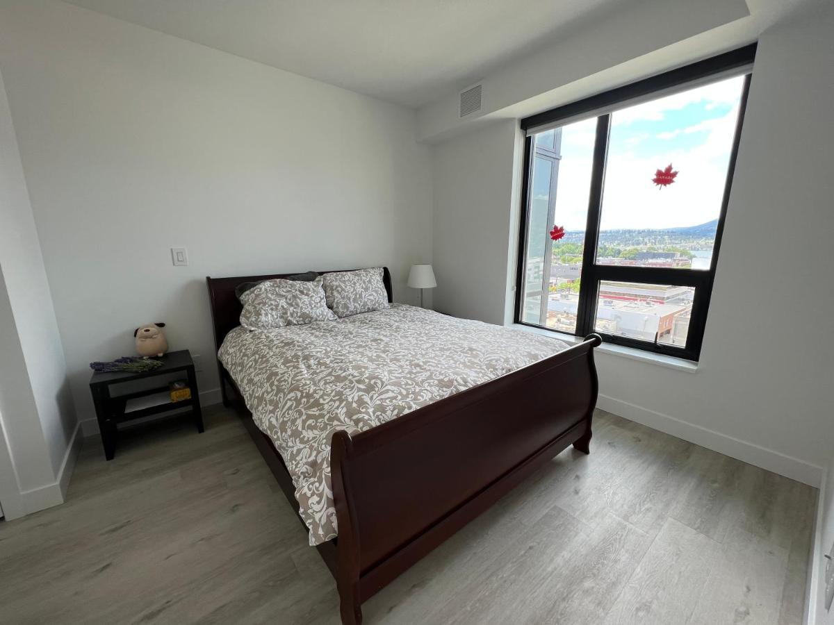 Amazing Brand New Lakeview Condo Downtown Kelowna Dış mekan fotoğraf